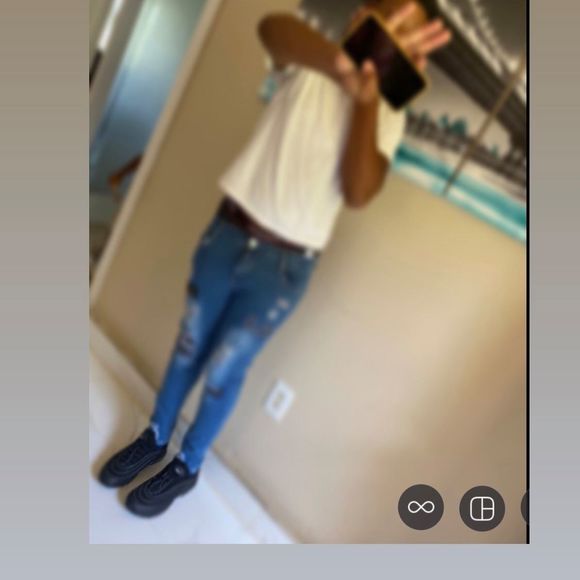 manny_staylit